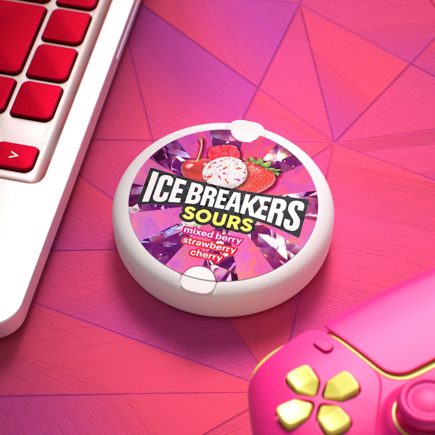 Ice Breakers Sours Sugar Free Mixed Berry Candy 8 Pack (1.5 oz per Pack)